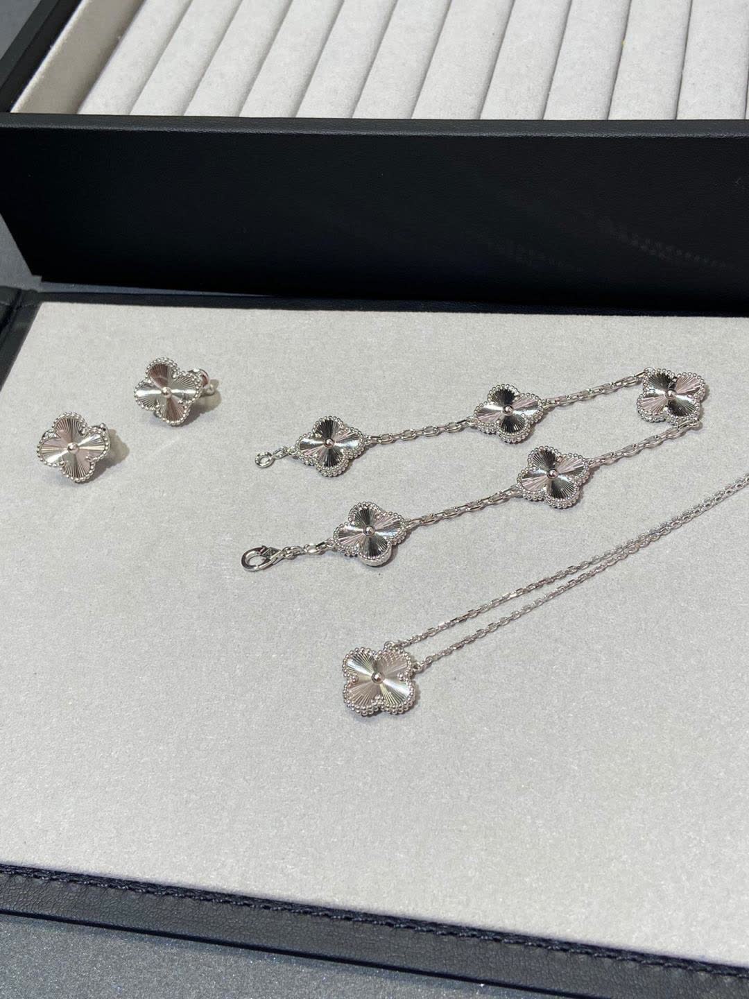 Van Cleef & Arpels Alhambra Silver Earrings and Bracelet Set